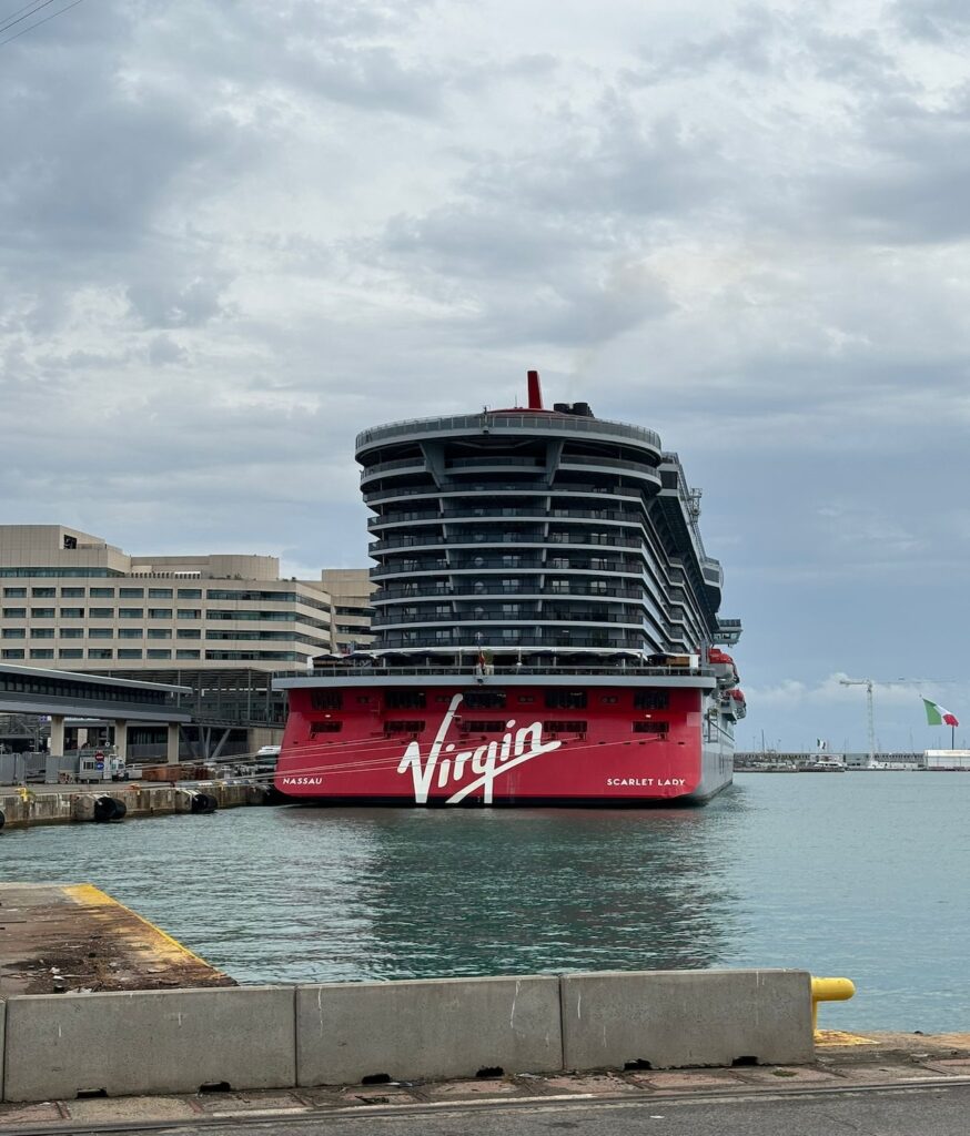 Foto Barco Lady Scarlet